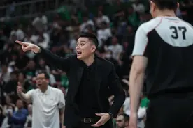 声音 | 杨鸣：郭艾伦能否出战主要取决于他个人意愿图片