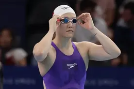 巴黎奥运会高清图集｜游泳赛场：叶诗文、张雨霏晋级决赛，董志豪获第四名，杨浚瑄获第六名图片