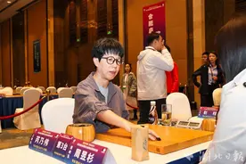 “不老神话”芮乃伟第四次征战智运会图片