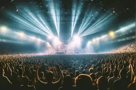 2024年全国营业性演出场次48.84万场，票房收入579.54亿元图片