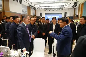 周口市第一届纺织服装产业智能智造缝制机械设备展举办图片