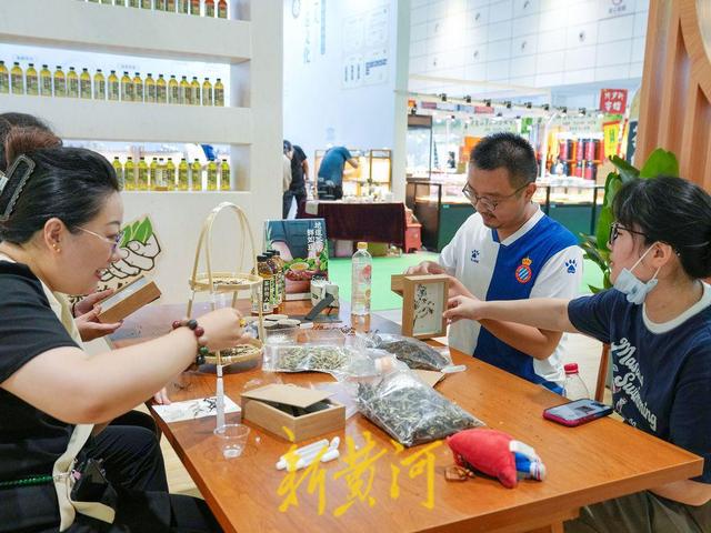 茶香四溢满泉城！2025中国（济南）“泉·茶”国际文化艺术周开启沉浸式文化体验