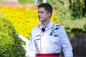 节目中和黄晓明虞书欣互动爆火出圈！他的另一个身份瞒不住了……图片