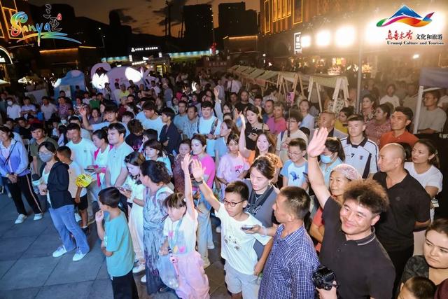 椰林映天山 碧海连丝路——2025年三亚乌鲁木齐旅游双城联动活动热力启幕