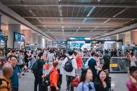 决战决胜四季度 总投资近200亿元落户 企业为什么选择成都？丨成都发展图片