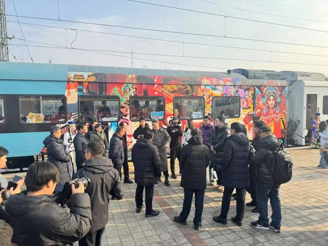 2025/2026河北承德冰雪温泉旅游季正式启动，打造“行走的启动仪式”全域联动点燃冬日文旅热潮