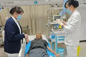 暖心！1600公里护送！金昌救助站送流浪28年老人归乡图片