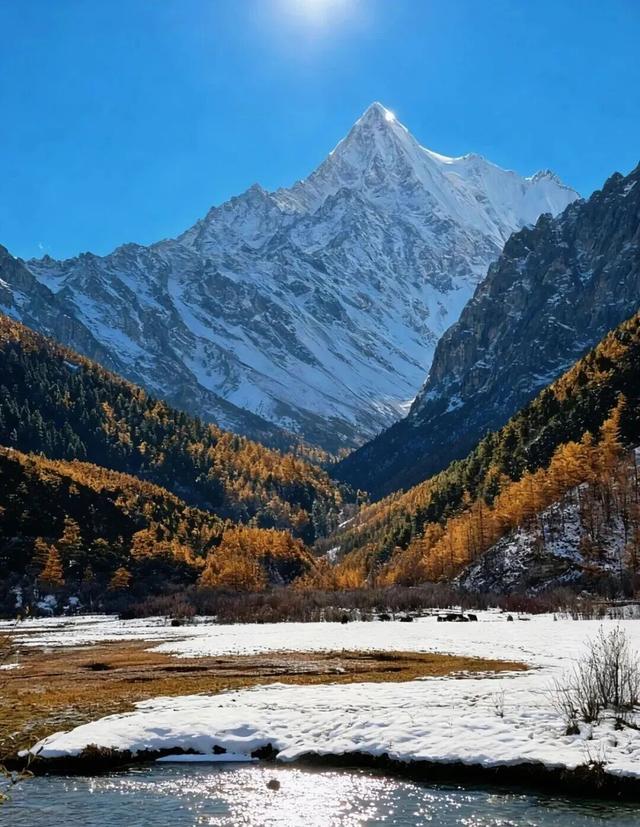 雪后的甘孜，走一路美一路！