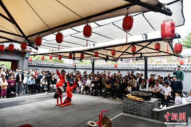 人这一辈子，一定要去一趟吴桥，看杂技闯“江湖”！