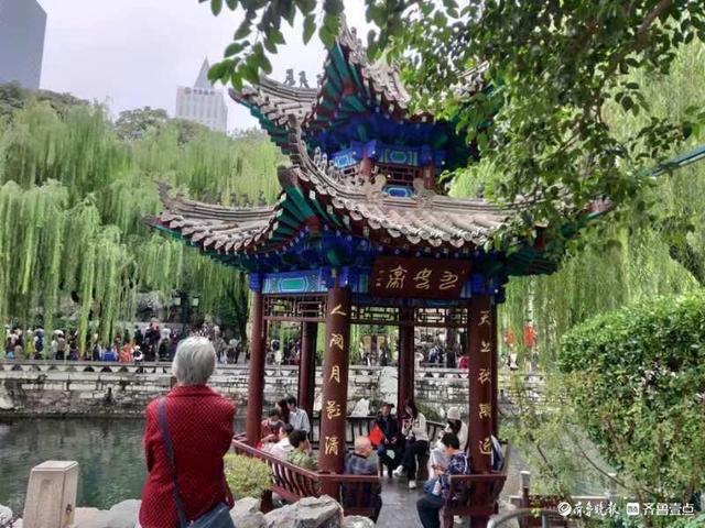 双节拍 | 国庆节，环城公园游人如织