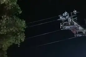 全国多地拍到空中不明发光物体，有火箭发射助推器掉落山西临汾市内图片