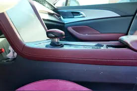 新车挂档后“慢半拍” 车主想退换车图片