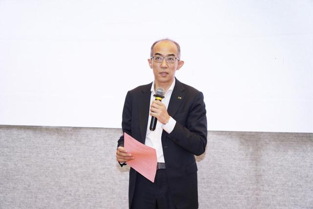 聚焦沉浸式通信与网媒融合，中兴通讯、深大、清华联合论坛在深成功举办
