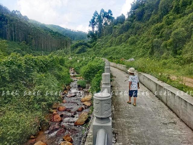 玉林这处山涧玩水地很火？提醒→