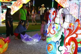 通讯丨“春节是我最期待的节日”——在泰国中部小城感受中国春节魅力图片