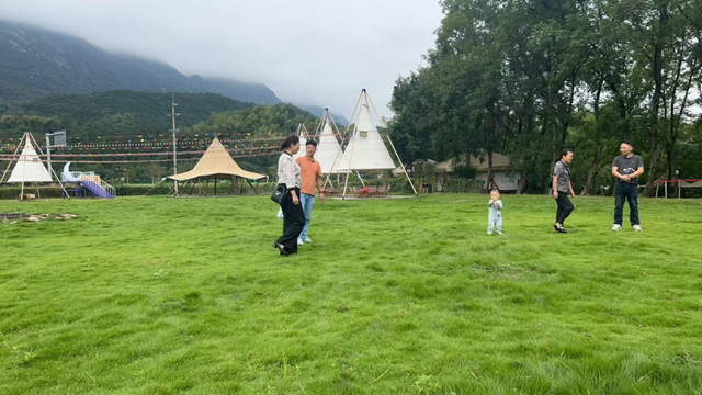 池州这处荒滩“变身”热门景区，假期大批游客打卡！