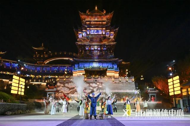 拨浪鼓摇响春晚舞台！世界义乌何以吸引全球目光？