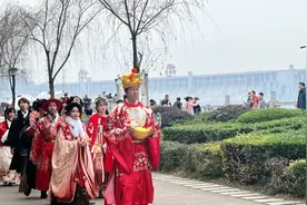 7天11万游客！春节假期三峡大坝旅游人气旺图片