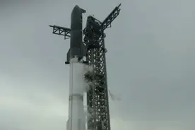 SpaceX“星舰”第十次试飞成功 首次将8颗模拟卫星送入太空｜科技观察图片