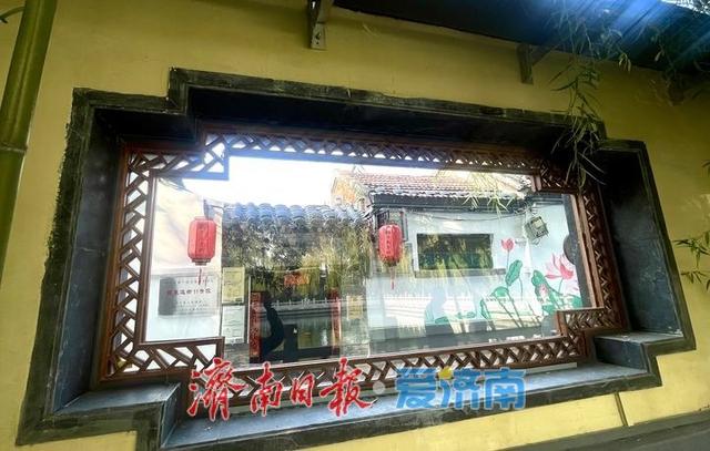 一年四季 泉在济南丨墙内金秋墙外巷 一扇小窗收泉城