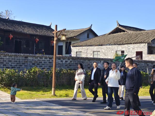 福地怀化·风物季｜冬日暖阳照古村 荆坪迎客乐悠悠