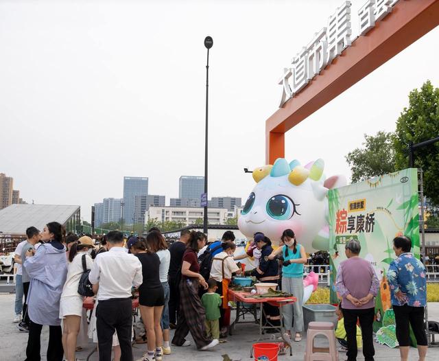 晚潮 | 康桥的夏，是一场场追风雨赶星辰的日夜