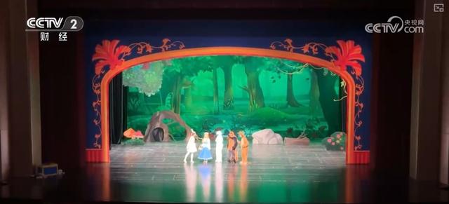 周周有演出、月月有大戏！“真金白银”优惠带旺人气 文化消费增长势头强劲