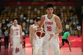 CBA｜广州队中锋焦泊乔将进行韧带重建手术 预计半年内重返球场图片