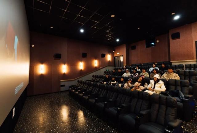 阿那亚·崇礼点亮冰雪童话季，"MORE THAN SKI"构建全龄友好度假新地标