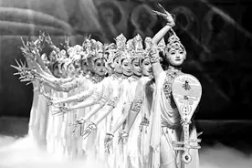 民族舞剧《丝路花雨》：赋敦煌乐舞以当代生命图片