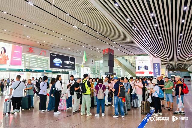 “老广叹湛江”首发团出发，开渔季持续“加热”暑期旅游市场