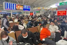 “反向春运”渐成新潮 正向反向都是家的方向图片