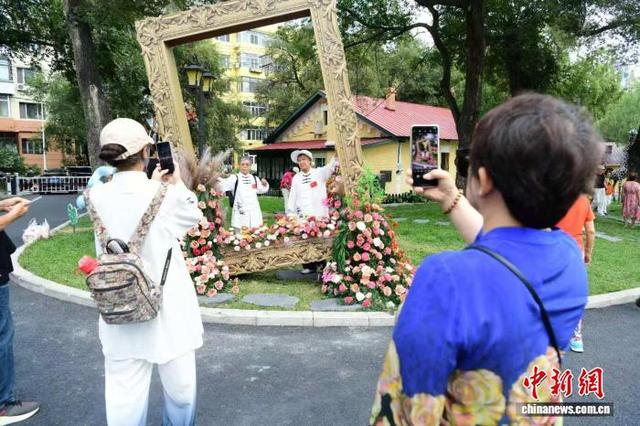 百年建筑焕发文旅新活力 哈尔滨花园街历史文化街区开园