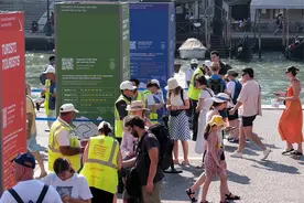 意大利威尼斯游人如织图片