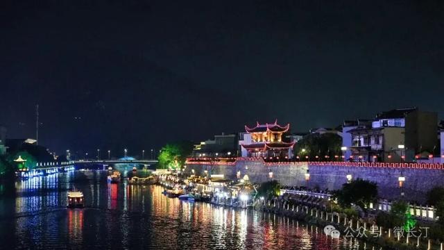 “夜游汀江”受热捧！国庆假期来龙岩长汀沉浸式赏古城~