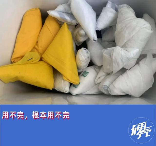 无纺布袋堆成山，平台送的袋子只能装垃圾？