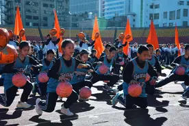 云南师范大学实验中学2024年体育节开幕图片