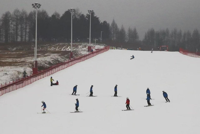 山海有情 冰雪辽宁 | 本溪：枫都换冬装 开启“冰雪+民俗+温泉”三重体验