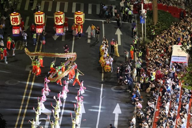 山海同风，悦叹秋色！五大洲艺术家共游佛山秋色
