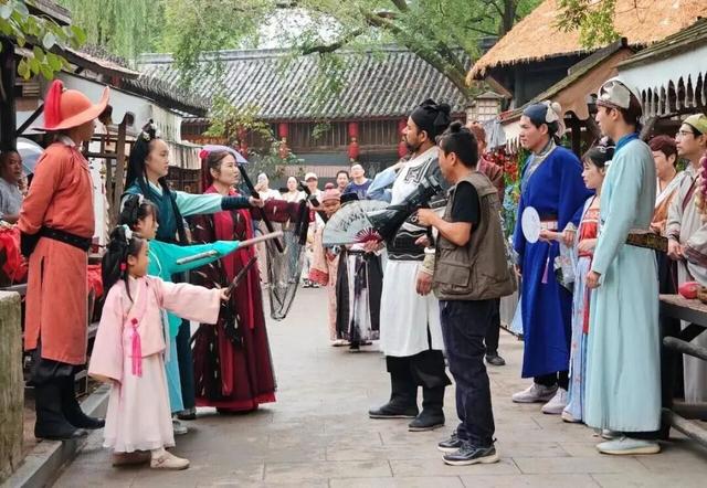 热力十足！“双节”假期，东阳111.97万人次