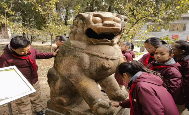 【文旅尖兵 润心惠民】探都统署旧址、学百年历史——蒙古营小学日报社小记者实践活动