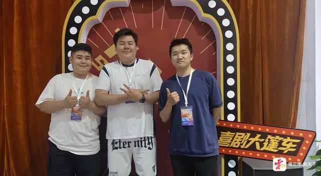 云新闻现场丨来文博会 打卡云南日报展区 领云新闻文创