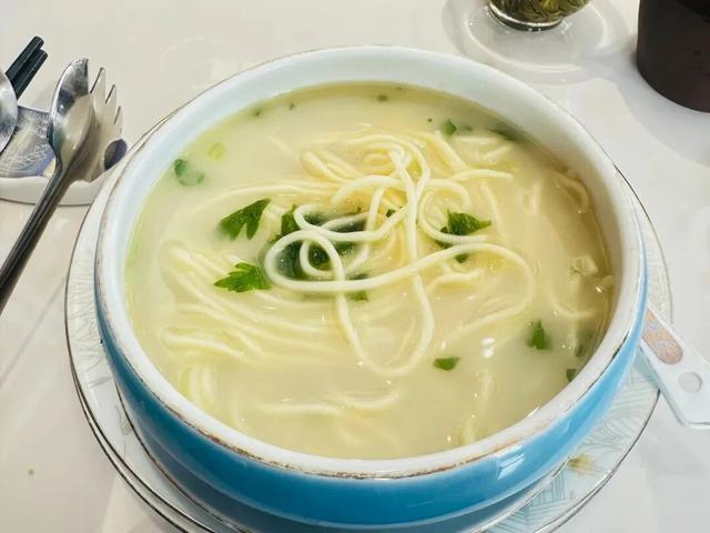 苏H淮安“拍了拍”苏M泰州，说……