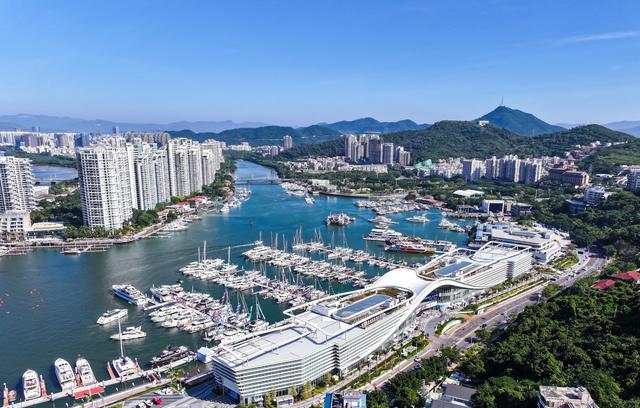 时政微观察丨潮起海之南，奋楫再扬帆