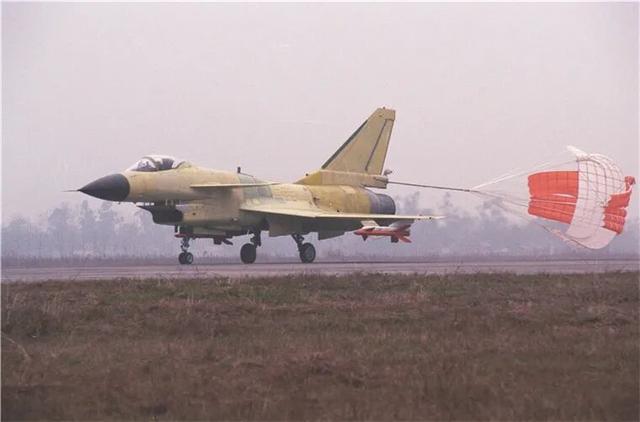 当月亮遇见飞机，这封家书写给每一位航空人
