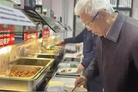 “家门口”的食堂调查2  多种模式经营点亮幸福“食”光图片