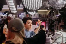 李佳琦首波战报出炉：5亿元“红包雨”带动1小时直播间访客增长30%图片