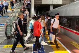 网友发帖称“高铁晚点有补偿”？12306回应：未接到补偿措施的通知图片