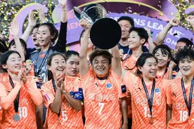 武汉女足，亚洲冠军！图片