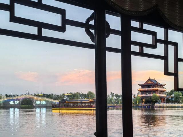 暑气正盛，古镇旅游热度更燃！